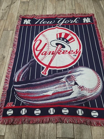 New York Yankees Tapestry Throw Blanket-The Nortwest Co Genuine Merchandise Cover