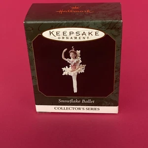 Hallmark Andenken Miniatur Weihnachtsschmuck Schneeflocke Ballett Neu im Karton - Bild 1 von 2