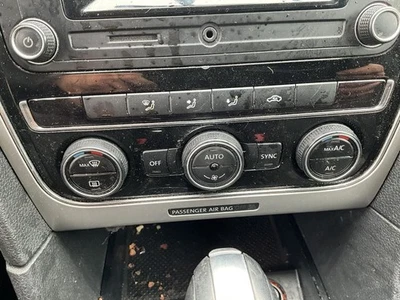 Temperature Control Dual Zone Climatronic Fits 16-18 PASSAT 751512 - Image 1 of 4