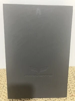 Manual del conductor Chevrolet Corvette 2011/2012.Todavía en estuche rígido de cuero original Foto 1 de 4