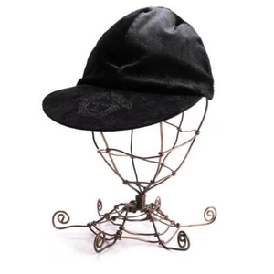 GIANNI VERSACE Medusa Embroidered Unborn Carf Cap Size S(K-146415) - Picture 1 of 12
