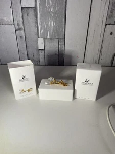SWAROVSKI Crystal Memories Bouquet w/Gold Detail - Picture 1 of 5