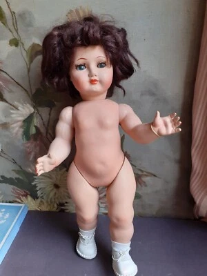 Poupée  Bella SGDG  Rhodoïd  , ancienne , 35  cm  Superbe état - Photo 1/4