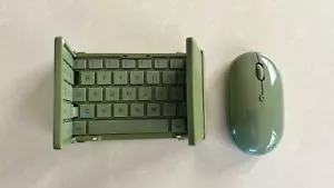 BOW Foldable Bluetooth Wireless Keyboard and Mouse Bundle for Apple Devices Gree - Picture 1 of 1