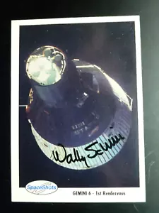 Wally Schirra Signed Space Shots 1990 Gemini 6 Trading Card - Picture 1 of 3