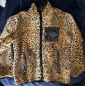 Supreme Reversible Leopard Fleece Jacket Size XL FW17 Yellow - Picture 1 of 15