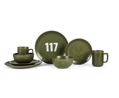 HALO Master Chief 117 Stoneware 8-Piece Dinnerware Set | Plates, Bowls, Mugs - Image 1 of 4