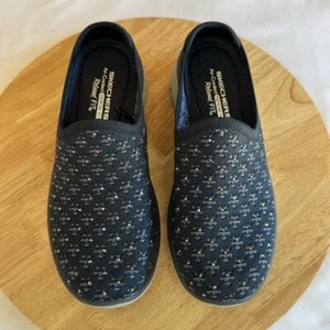 Mulas tejidas con diamantes de imitación Skechers Easy Going - talla 6,5 M a675103 - Imagen 1 de 6