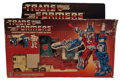 Transformers City Commander Ultra Magnus model made by HASBRO in 1985 - Image 1 of 4