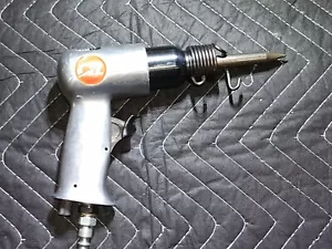 Pneumatic Gun Air Chisel Hammer, CH (Campbell Hausfeld) Body Shop - Picture 1 of 2