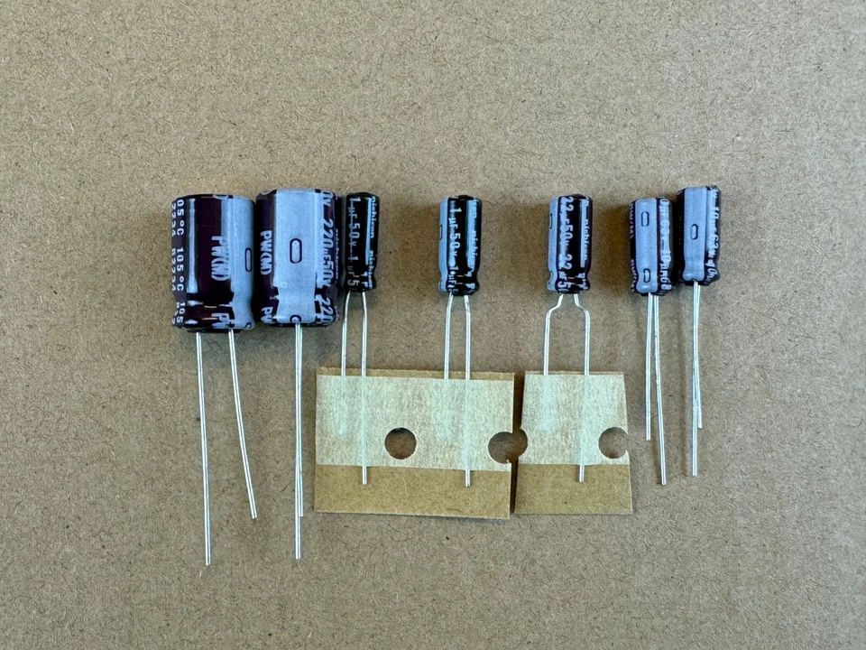 Kit de recapitulação Marantz 6200 (8 capacitores) conjunto de reparo de velocidade toca-discos - Imagem 1 de 1