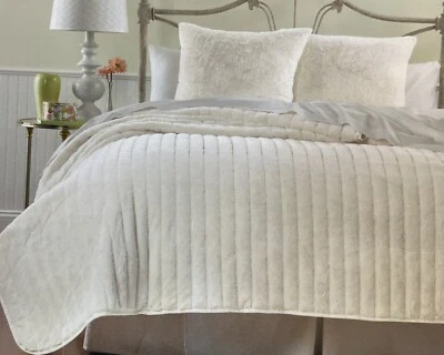 NICOLE MILLER IVORY FAUX FUR  FULL / QUEEN COVERLET BLANKET - Image 1 of 2
