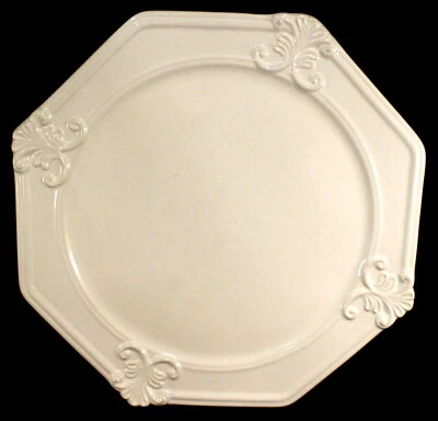JC Penney Home ONE (1) Dinner Plate Collection Vintage Cream 11" GREAT COND. - Image 1 of 4