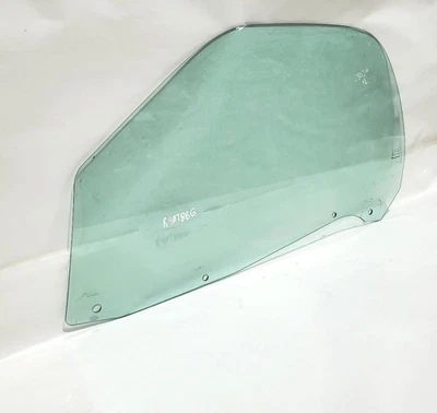 Стекло передней левой двери 2003 Maserati Spyder Cambiocorsa от оригинального производителя - Изображение 1 из 4