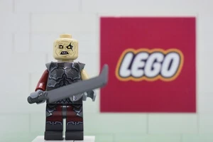 Gothmog- LEGO LOTR Minifigure - lor136 - 10333 - Picture 1 of 3