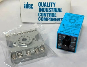 IDEC RTE-P22 120VAC Timer Elettronico Ritardo Tempo Relè Ritardo Un Colpo Del PACCHETTO - Foto 1 di 16