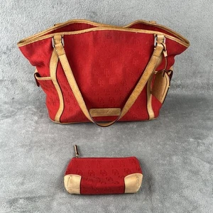 Dooney and Bourke Tasche rot Canvas XL Logo Reise Schulter Lederriemen - Bild 1 von 24
