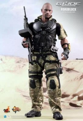 Boneco HOT TOYS MMS199 G.I.JOE RETALIATION ROADBLOCK DWAYNE JOHNSON 1/6 NOVO EUA - Imagem 1 de 4