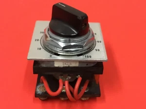 Furnas Electric - P/N: 52MA3B08 - Potentiometer - Picture 1 of 4