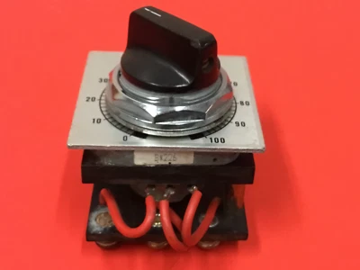 Furnas Electric - P/N: 52MA3B08 - Potentiometer - Image 1 of 4