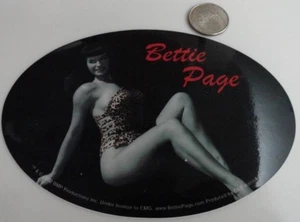 Calcomanía/pegatina traje de baño Bettie Page (Rockabilly, Pin-Up, Modelo, Nuevo, Raro) - Imagen 1 de 1