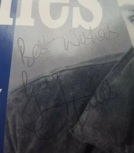 "Gary Hailes (EASTENDERS - Barry Clark)" Autograph - 7" Vinyl - Picture 1 of 3