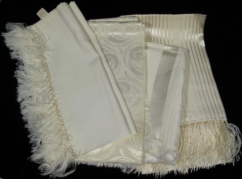 Lote de 5 Bufanda De Colección Caballeros Ópera-Aviación Crema Borlas Diseños Geométricos Foto 1 de 4