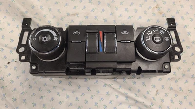 2012 2013 2014 CHEVY TAHOE LS TEMPERATURE AC HEAT CLIMATE CONTROL 209446494 - Image 1 of 4