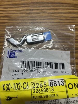 Nuevo de Lote Antiguo Original GM 22658813 1999-05 Pontiac Grand Am V6 Emblema Guardabarros Foto 1 de 2