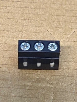 Morsetto a circuito stampato 3 poli. CONFEZIONE DA 100PZ. - Immagine 1 di 4