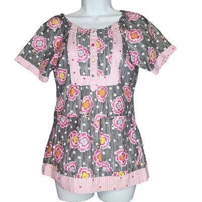 Blusa Médica KOI Enfermera Rosa Negra Lunares y Floral 4 Botones Tapeta Talla XS Foto 1 de 4