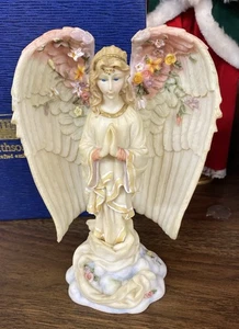 Vintage Engel mit Flügeln ausgestreckt 3D Blumen Figur klappbar Sockel Sockel - Bild 1 von 3