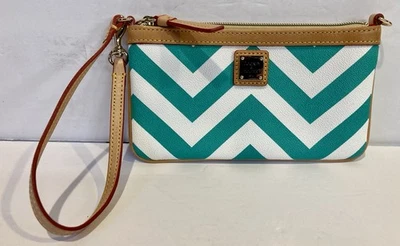 Muñequera DOONEY & BOURKE verde azulado y blanco patrón Chevron nueva con etiquetas Foto 1 de 4