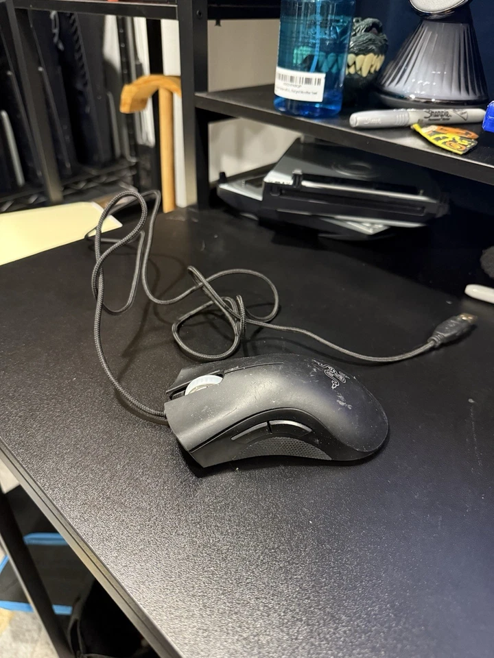 Razer Deathadder RZ01-0015 Right Handed Edition Mouse - Image 1 of 4