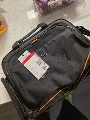 Funda de viaje para Chromebook 13,3" Foto 1 de 4