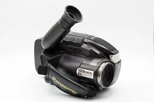 *PARTS ONLY* Panasonic PV-L579 VHS-C Analog Camcorder - Picture 1 of 6