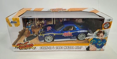 Mazda RX-7 1993 Street Fighter + statuetta 1/24 JADA 30838 nuova scatola... - Immagine 1 di 2