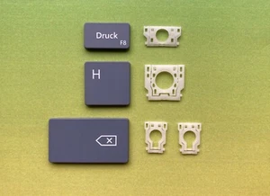 Eine Taste / One Key Microsoft Surface Pro Type Cover Tastatur Keyboard Eisblau - Bild 1 von 9