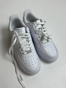 Nike Women's Air Force 1 White Low Top Sneakers Size 8 #303 - Picture 1 of 5