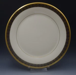 LENOX BONE CHINA TUDOR PATTERN GOLD AND COBALT DINNER PLATE 10.75" - Picture 1 of 8