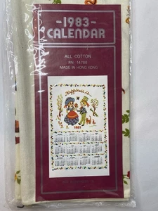 Vintage 1983 "Happiness Is..." Stoff hängendes Kalender Handtuch Neu aus altem Lagerbestand - Bild 1 von 9