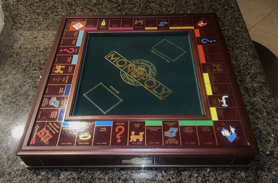 Vintage 1991 Franklin Mint Monopoly: The Collector's Edition Wood Board Set - Image 1 of 4