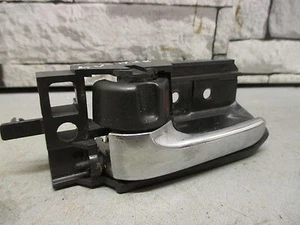 Manija de puerta interior delantera para pasajero Toyota Avensis 2004-2005 (se adapta a N/SF) - Imagen 1 de 5