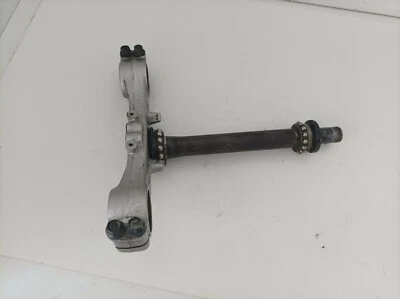 piastra inferiore suzuki bandit 600 2000/2005 - Immagine 1 di 4