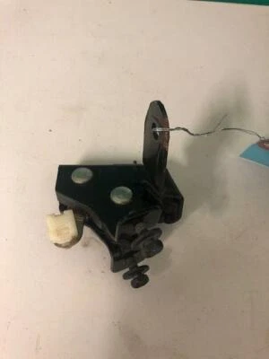 04-12 CHEVY COLORADO GMC CAÑÓN CABINA EXTENDIDA PUERTA INFERIOR DERECHA CERRADURA PESTILLO Foto 1 de 4