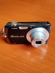 Casio Exlim EX-Z1  - Foto 1 di 9