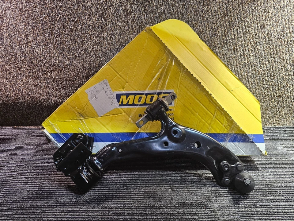 Brazo de control delantero derecho y rótula MOOG RK622942 para Honda CR-V 2015-16 Foto 1 de 4