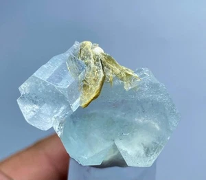 Natural Double Terrminated Aquamarine With Mica Crystal Specimen From Pak@ 82ct - Picture 1 of 10