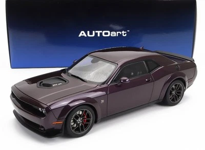MODELLINO AUTO STATICO AUTOART DODGE CHALLENGER R/T SCAT PACK 2022 VIOLA 1/18 - Immagine 1 di 4