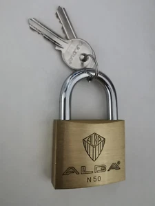 Alba KEYED ALIKE Padlock Quality lock sheds gate latch hasp garage outdoor - Picture 1 of 3